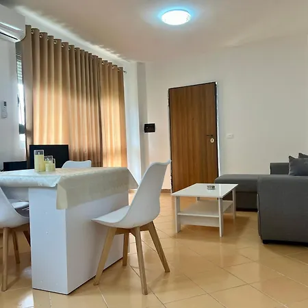 Me Qera Apartament *